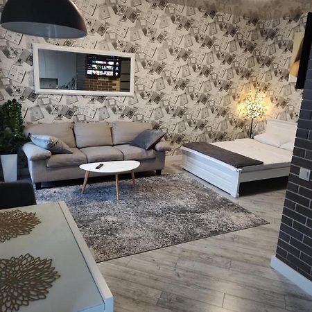 Просторі Lux Апартаменти На Центральному Проспекті, Великий Smart Tv,Преміум-Підписки Youtube Та Онлайн-Кінотеатрів , Кавомашина, Відкритий Балкон, Звітні Документи Krivoy Rog Εξωτερικό φωτογραφία