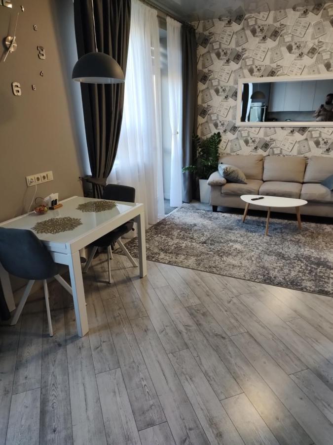 Просторі Lux Апартаменти На Центральному Проспекті, Великий Smart Tv,Преміум-Підписки Youtube Та Онлайн-Кінотеатрів , Кавомашина, Відкритий Балкон, Звітні Документи Krivoy Rog Εξωτερικό φωτογραφία